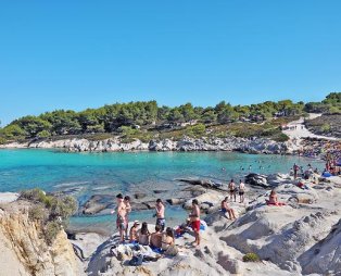 Επτά λόγοι για να επισκεφθεί κάποιος τη Χαλκιδική, σύμφωνα με το Focus (pics)