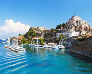 Κέρκυρα & Κρήτη: Δύο από τα πιο οικονομικά νησιά στη Μεσόγειο (pics)