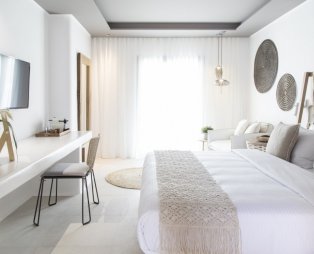Το «Adorno Beach Hotel» στη Μύκονο έχει όλα όσα ψάχνεις