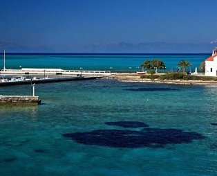 Ελαφόνησος: Βουτιές σε σμαραγδένια νερά (pics)