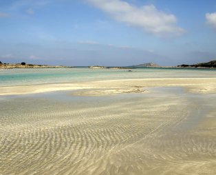 Ελαφόνησος: Βουτιές σε σμαραγδένια νερά (pics)