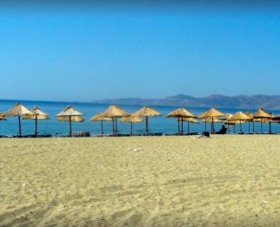 Το «Karystos Muse» σε εμπνέει να κάνεις διακοπές δίπλα στην Αθήνα