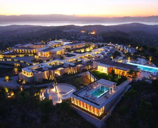 Ξενοχοδείο στο Πόρτο Χέλι ανάμεσα στα καλύτερα του κόσμου (pics)