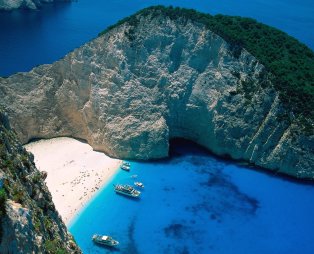 «Kαλύτερα στον κόσμο» τα ελληνικά νησιά σύμφωνα με το Conde Nast Traveller (pics)