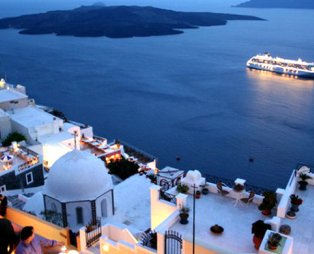 Πρωτοφανής διαφήμιση από το Time για την Σαντορίνη: Πριν πεθάνετε, πρέπει να την επισκεφτείτε!
