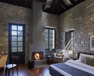 Το «Aristi Mountain Resort & Villas» κερδίζει το παγκόσμιο ενδιαφέρον (pics)