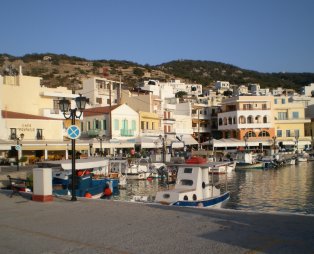 Ελληνικό νησί - έκπληξη προτείνει το Forbes για το καλοκαίρι! (pics)