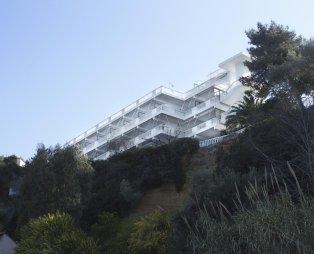 Apollon Apartments