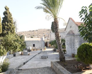 Θαλασσινά μοτίβα στον Άγιο Νικόλαο και την Ελούντα