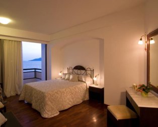 Limira Mare Hotel