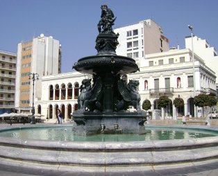 Όλα όσα πρέπει να δείτε και να κάνετε στην Πάτρα