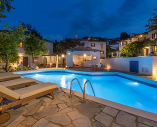 Aeolos Hotel