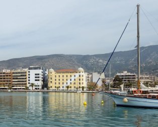 Ίσως η πληρέστερη ελληνική πόλη που τα συνδυάζει όλα (pics)