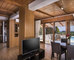 Athina Luxury Villas