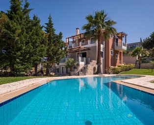 Athina Luxury Villas