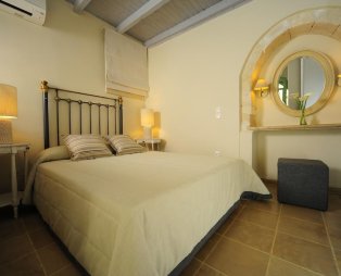 Mythos Suites Hotel