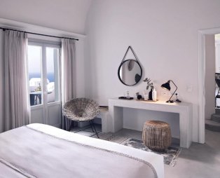 Santo Maris Oia Luxury Suites & Spa