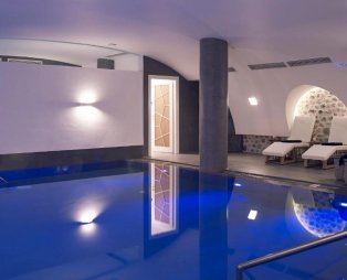 Santo Maris Oia Luxury Suites & Spa