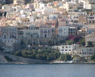 Ταξίδι στην αρχόντισσα των Κυκλάδων, τη Σύρο