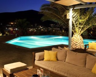 Alexandros Hotel
