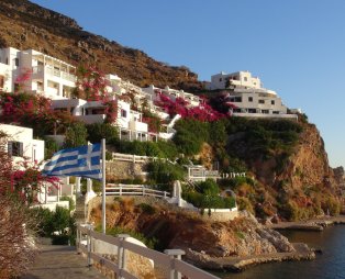 Τήλος, η αυθεντική νησιώτισσα