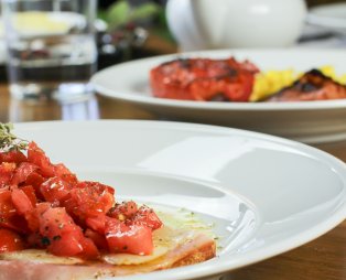 Kastanea House & Bar