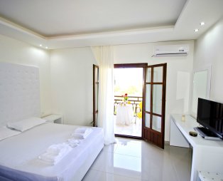 Μacedon Hotel