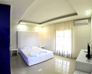 Μacedon Hotel