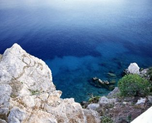 Τήλος, η αυθεντική νησιώτισσα