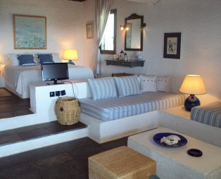 Niriides Resort