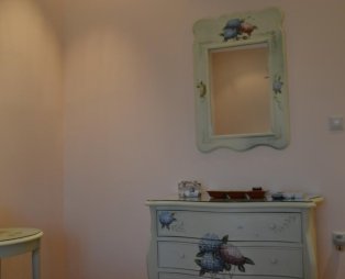Ilia Art Suites