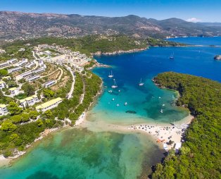 Μπέλλα Βράκα: Μία εξωτική παραλία στη Θεσπρωτία