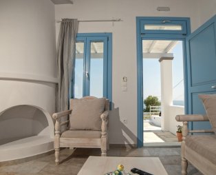 Almyra Guesthouses: Για αξέχαστες οικογενειακές διακοπές στη Σκύρο