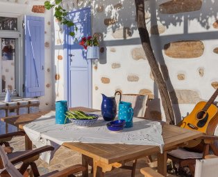The Good Life Greece: Ζούμε την καλή ζωή στη Σύρο