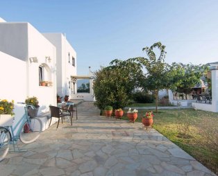 Kallisti Studios & Apartments: Διαμονή με άνεση και στυλ στη Σκύρο