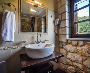 Ampelos Stone Cottages