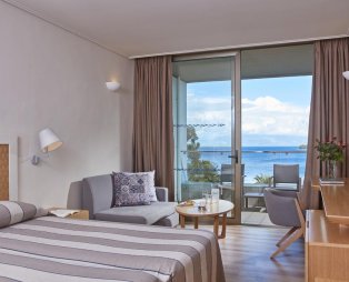 Kontokali Bay Resort & Spa