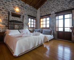 Xemoni Hotel