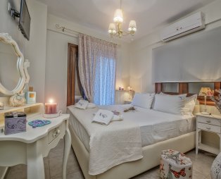 Epavlis Boutique