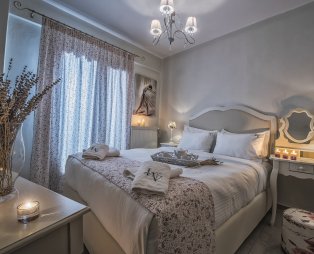 Epavlis Boutique