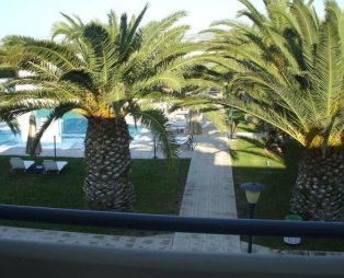 Aslanis Village Hotel