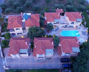 Finikes Apartments