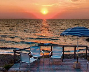Genari Beach Apartments