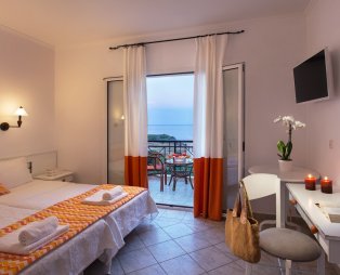 Iris Beach Hotel