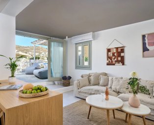 Adorno Beach Hotel & Suites