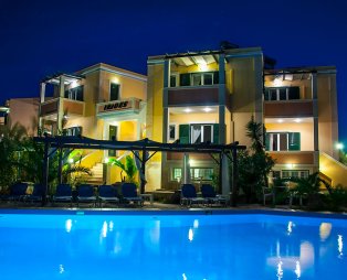 Irides Luxury Hotel Apartments