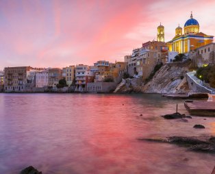 Travel+Leisure: Αυτό το ελληνικό νησί είναι ο απόλυτος προορισμός για το φετινό καλοκαίρι
