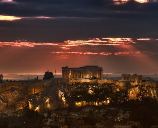 Ένα ελληνικό ξενοδοχείο στα 5 καλύτερα της Ευρώπης με μοναδική θέα