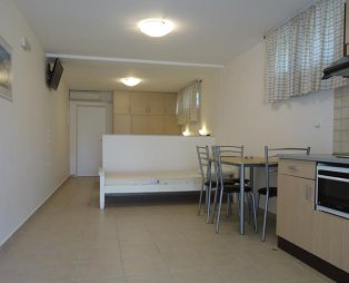 Alexandros Apartments