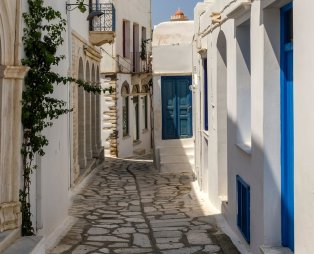 Independent: Το νησί διαμάντι των Κυκλάδων που πρέπει να πας φέτος